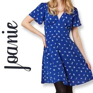 Joanie Clothing blue floral tea dress